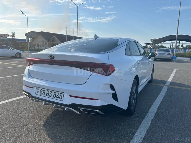 Kia K5-3