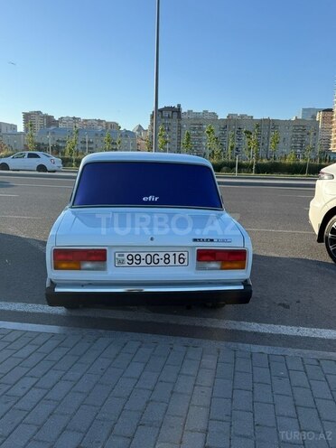 LADA (VAZ) 2107-2