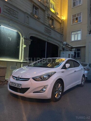 Hyundai Avante-3
