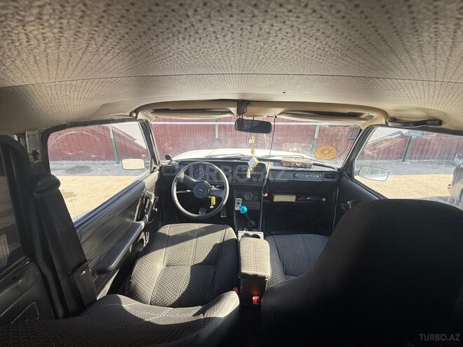 LADA (VAZ) 2107-4