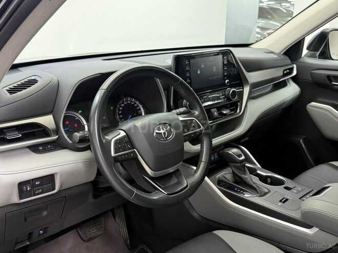 Toyota Highlander-6