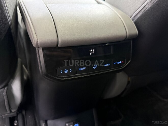 Toyota Highlander-11
