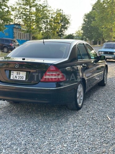Mercedes C 230-7