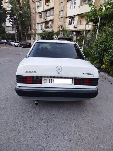 Mercedes 190-2