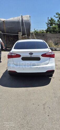 Kia Cerato-5