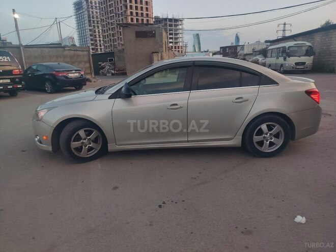 Chevrolet Cruze-9