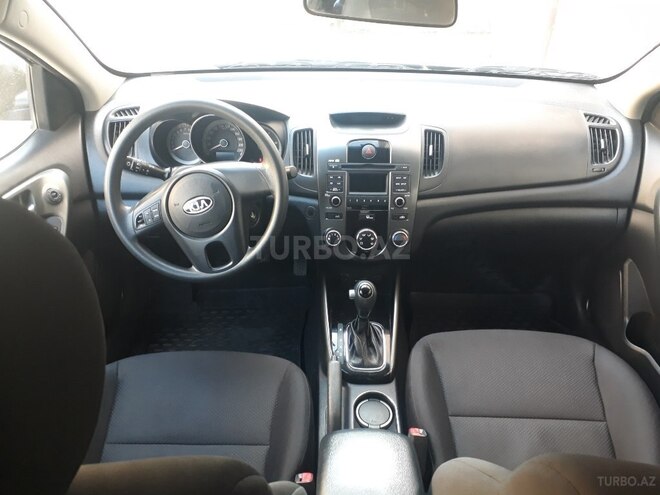 Kia Cerato-3