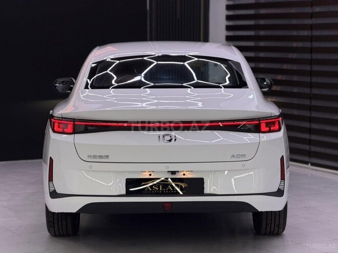 Changan Qiyuan A05-6