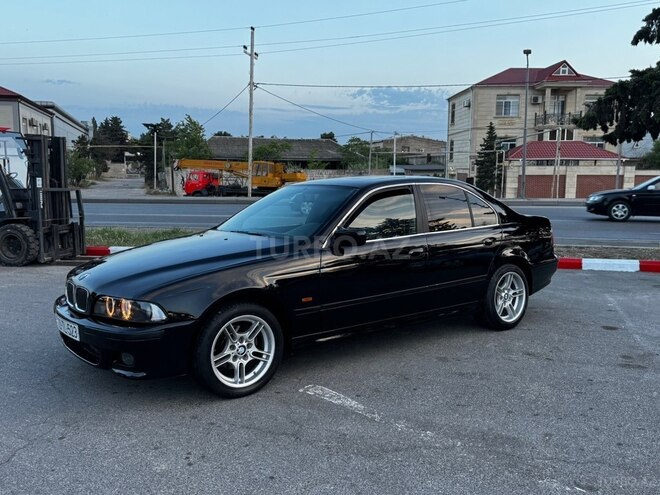 BMW 523-4