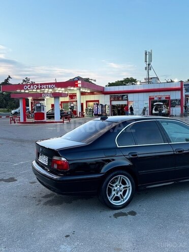 BMW 523-9
