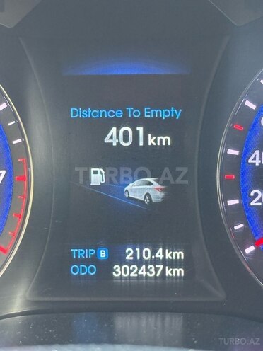 Hyundai i40-10