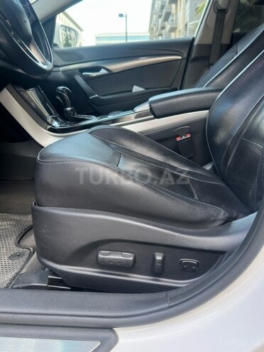 Hyundai i40-15