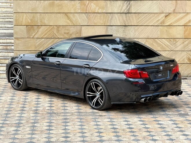 BMW 528-9