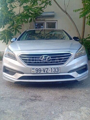 Hyundai Sonata-1