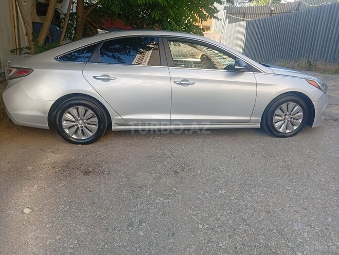 Hyundai Sonata-10