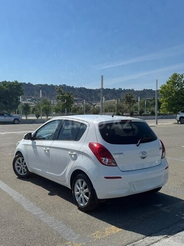 Hyundai i20-6