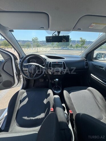 Hyundai i20-7