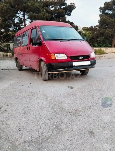 Ford Transit-3