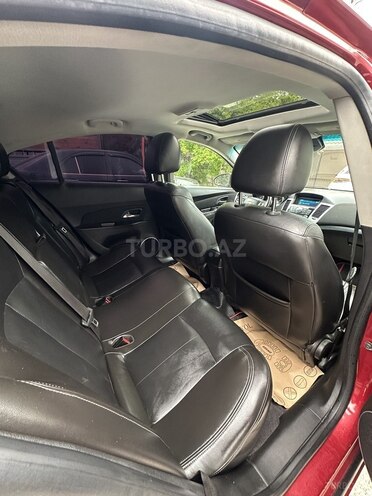 Chevrolet Cruze-10