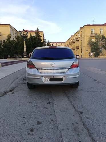 Opel Astra-2