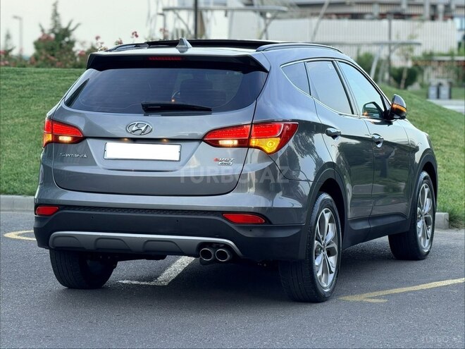 Hyundai Santa Fe-5
