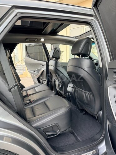 Hyundai Santa Fe-13