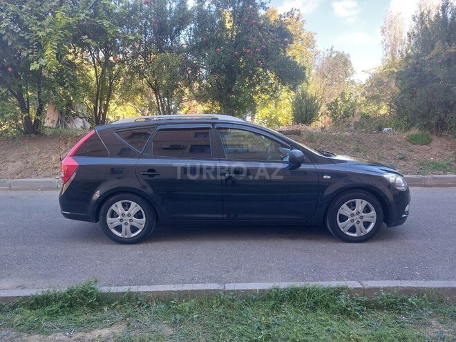 Kia Ceed SW-15