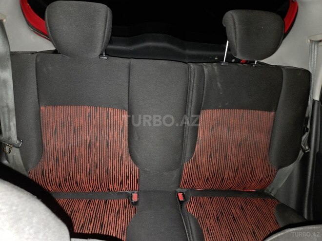 Kia Picanto-13