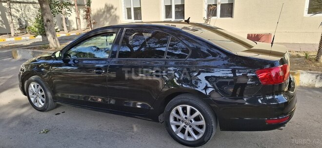 Volkswagen Jetta-7