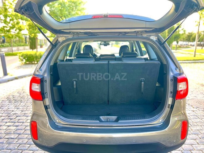 Kia Sorento-14
