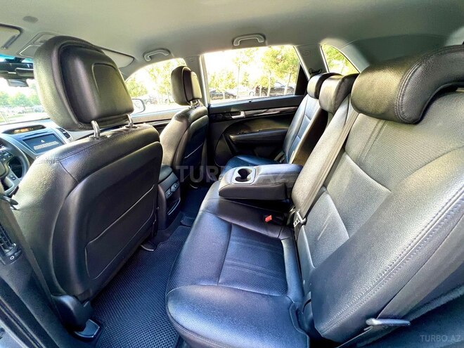 Kia Sorento-15