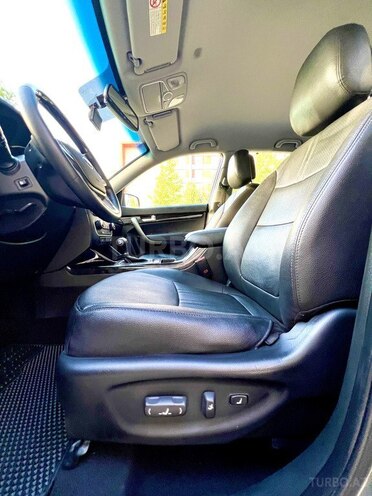 Kia Sorento-18