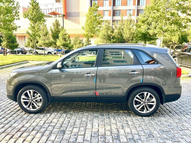 Kia Sorento-9