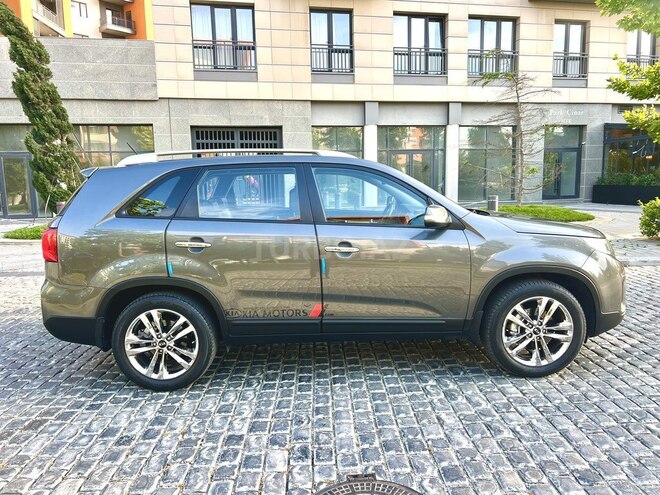Kia Sorento-7