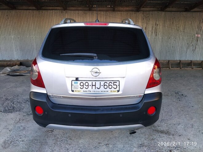 Opel Antara-9