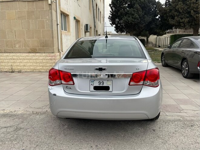 Chevrolet Cruze-2
