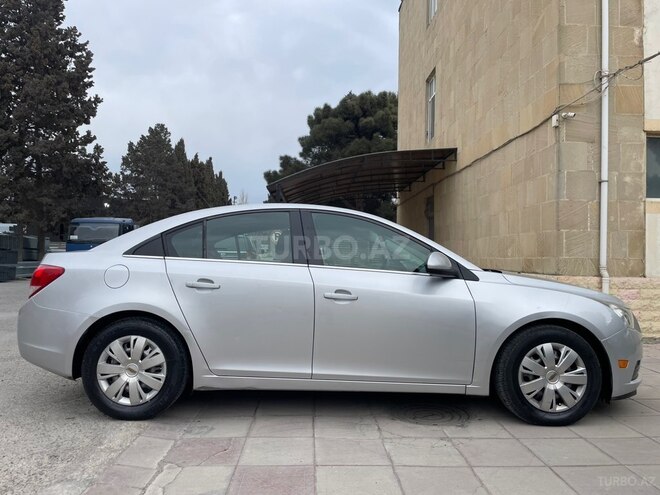 Chevrolet Cruze-4