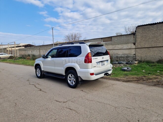 Toyota Land Cruiser Prado-5