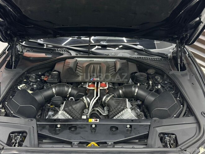 BMW M5-6