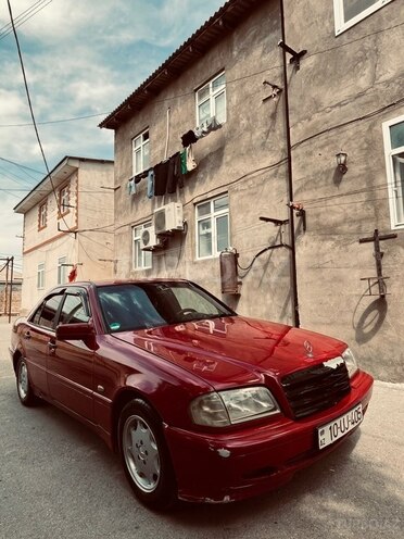Mercedes C 220-2