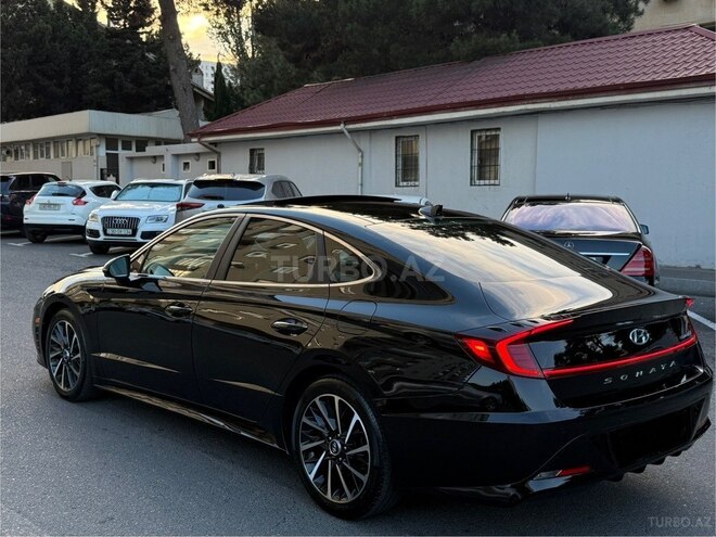 Hyundai Sonata-6