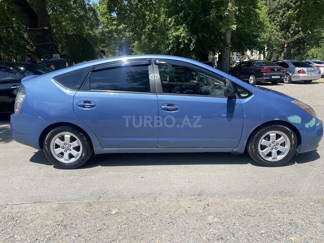 Toyota Prius-6