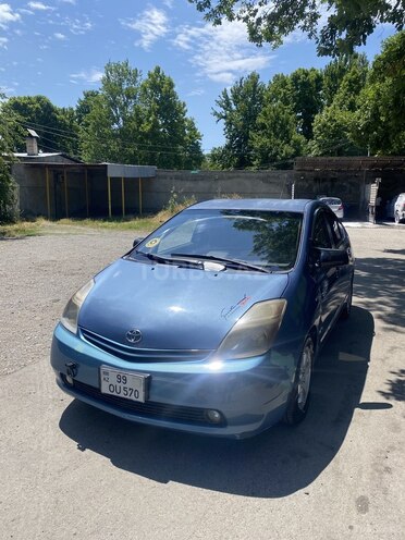 Toyota Prius-1