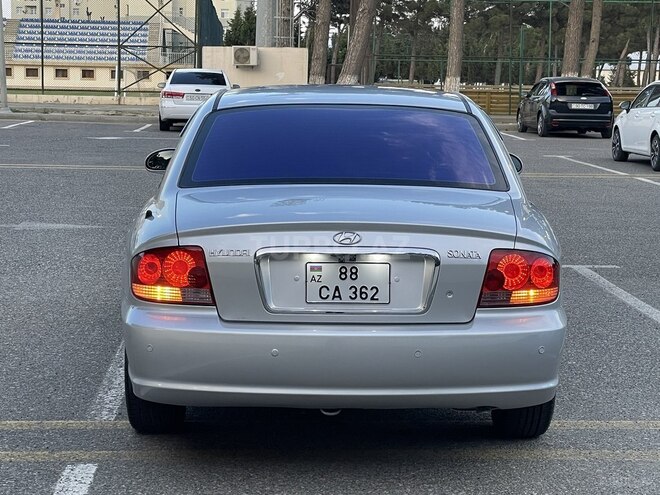 Hyundai Sonata-5