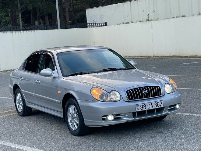 Hyundai Sonata-11