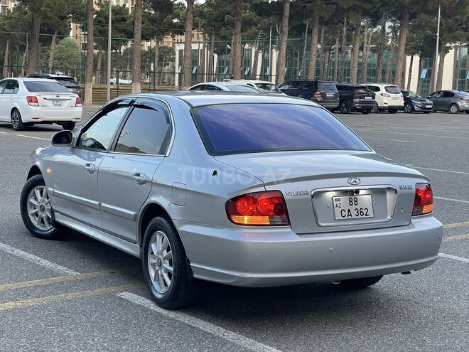 Hyundai Sonata-9