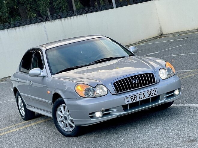 Hyundai Sonata-2