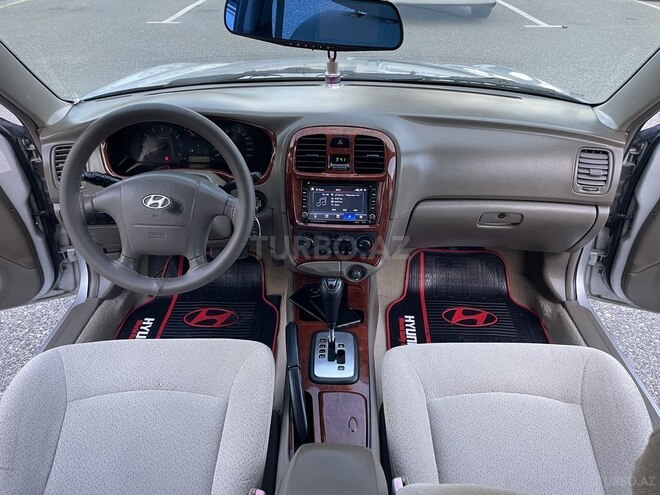 Hyundai Sonata-14