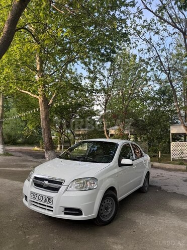 Chevrolet Aveo-10