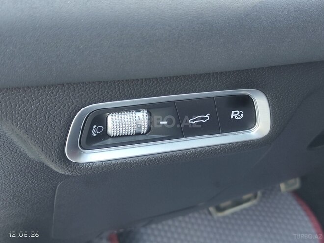Geely Coolray-9